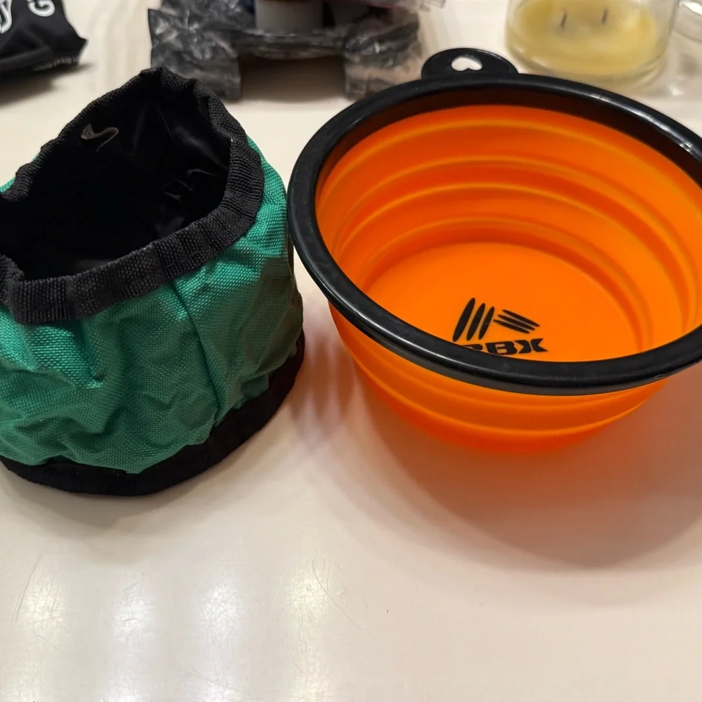 RBX Bright Orange Portable & Collapsible Travel Bowl For Dogs & Cats - Like New!